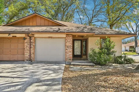 3541 Villa Place Jacksonville FL 32277