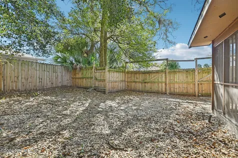 3541 Villa Place Jacksonville FL 32277