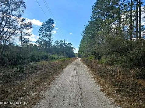 302 Tangerine Trail Satsuma FL 32189