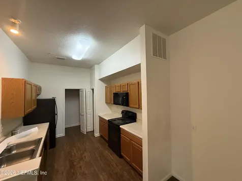 6099 Maggies Circle Jacksonville FL 32244