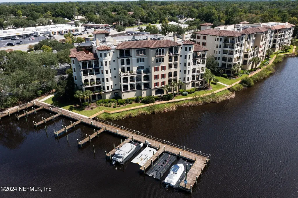 3958 Baymeadows Road Jacksonville FL 32217
