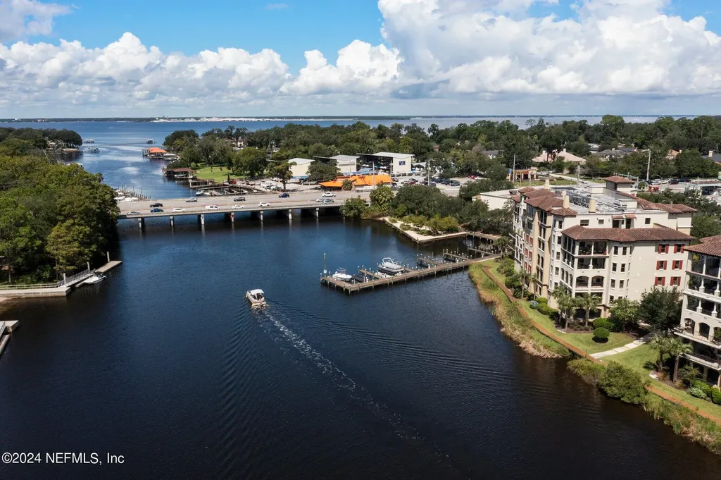 3958 Baymeadows Road Jacksonville FL 32217