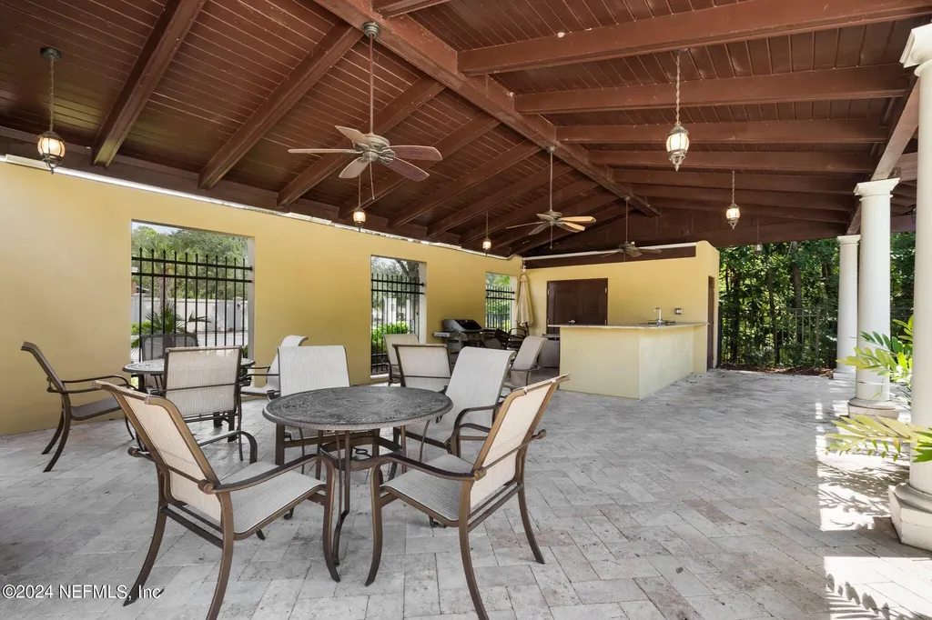 3958 Baymeadows Road Jacksonville FL 32217