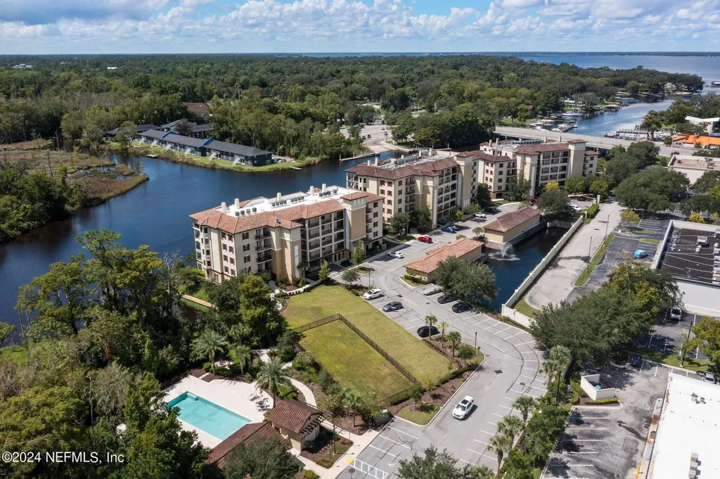 3958 Baymeadows Road Jacksonville FL 32217
