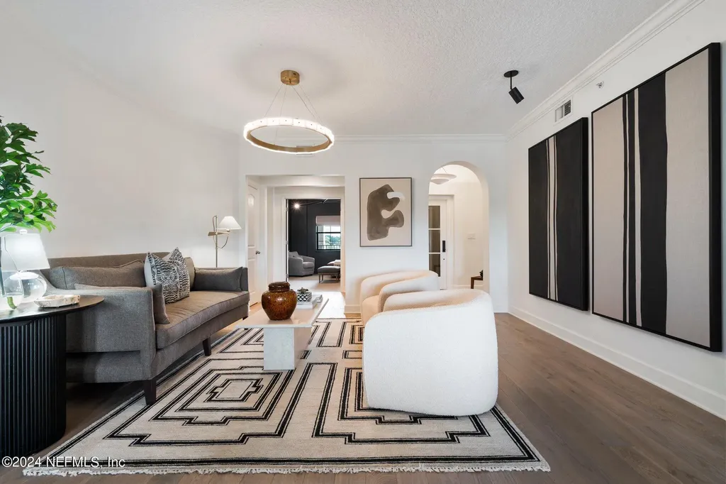 3958 Baymeadows Road Jacksonville FL 32217