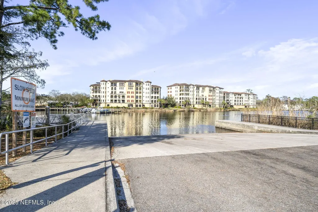3958 Baymeadows Road Jacksonville FL 32217