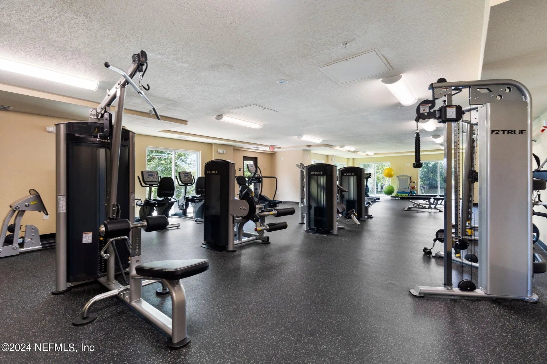 3958 Baymeadows Road Jacksonville FL 32217