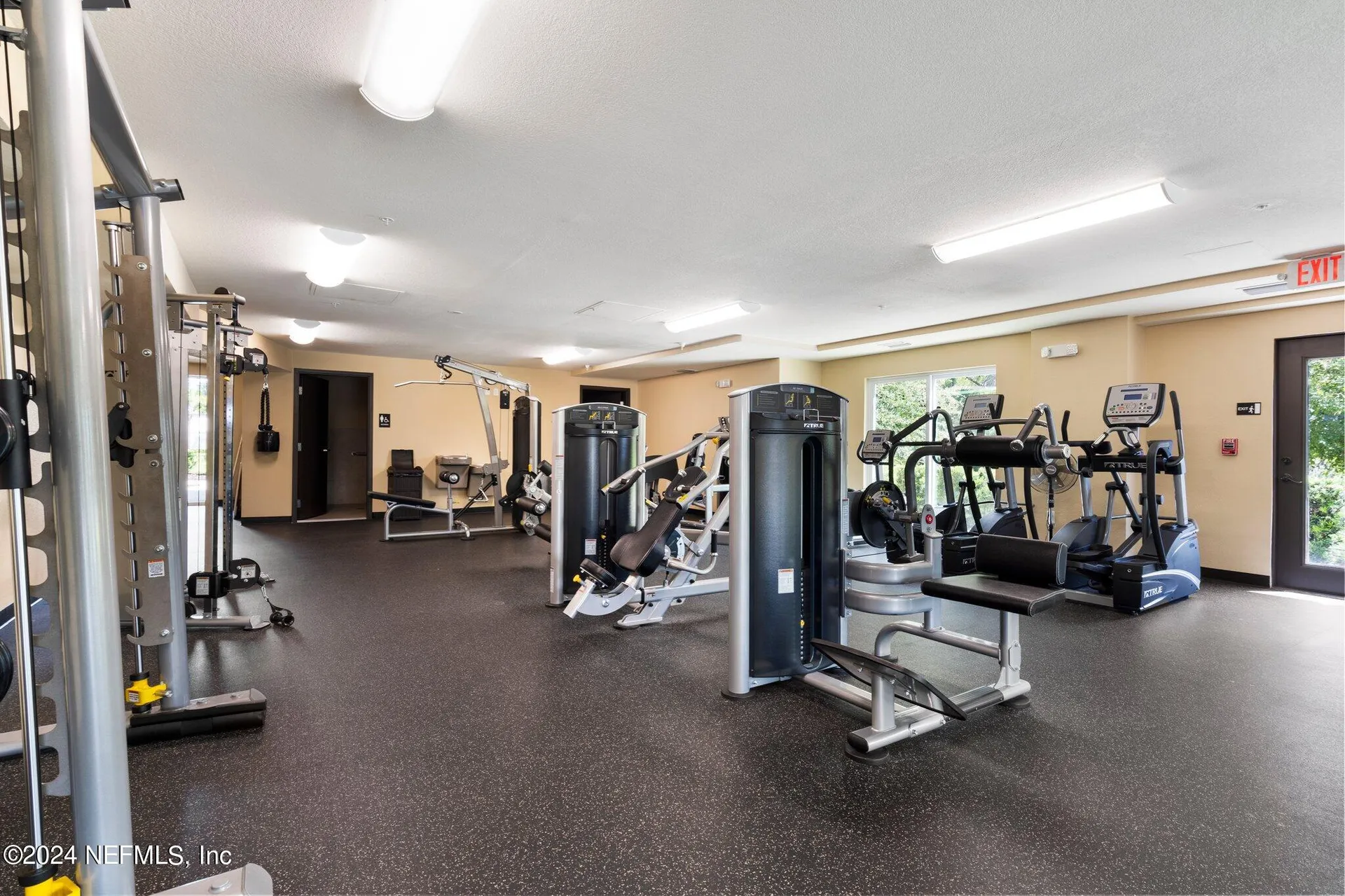 3958 Baymeadows Road Jacksonville FL 32217