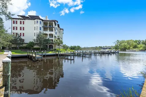 3958 Baymeadows Road Jacksonville FL 32217
