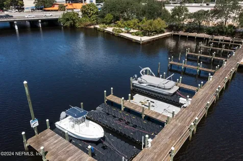 3958 Baymeadows Road Jacksonville FL 32217