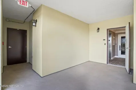 3958 Baymeadows Road Jacksonville FL 32217