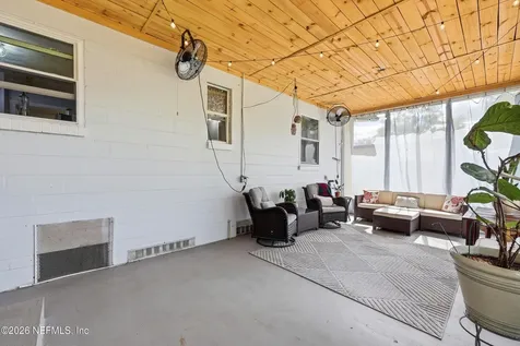 4075 Ferrarra Street Jacksonville FL 32217