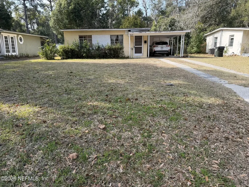 809 N Cypress Avenue Green Cove Springs FL 32043