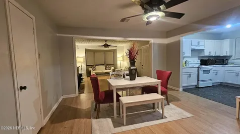 4934 Donnybrook Avenue Jacksonville FL 32208