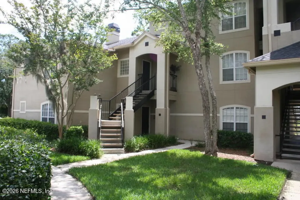 1701 The Greens Way Jacksonville Beach FL 32250