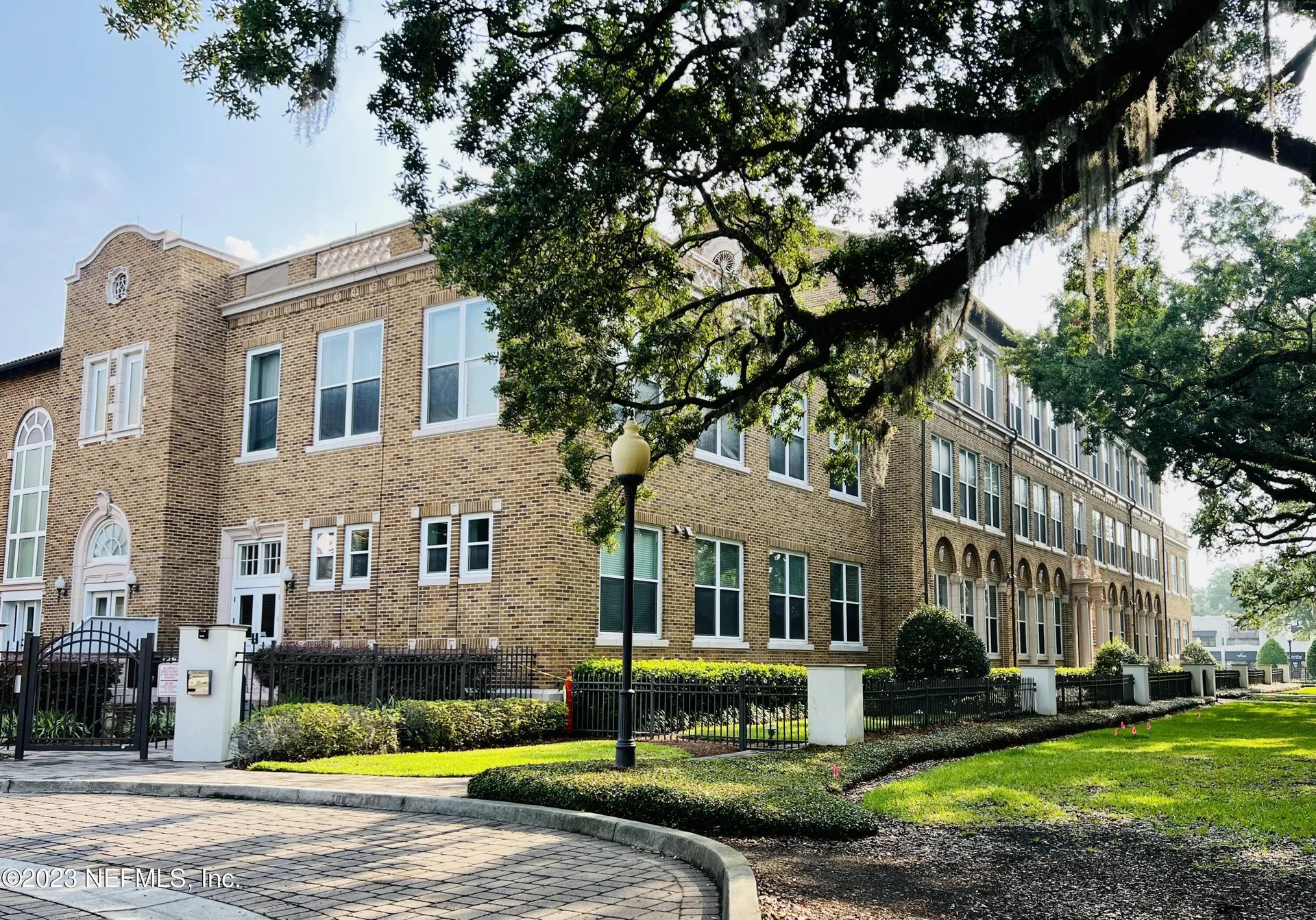 2525 College Street Jacksonville FL 32204