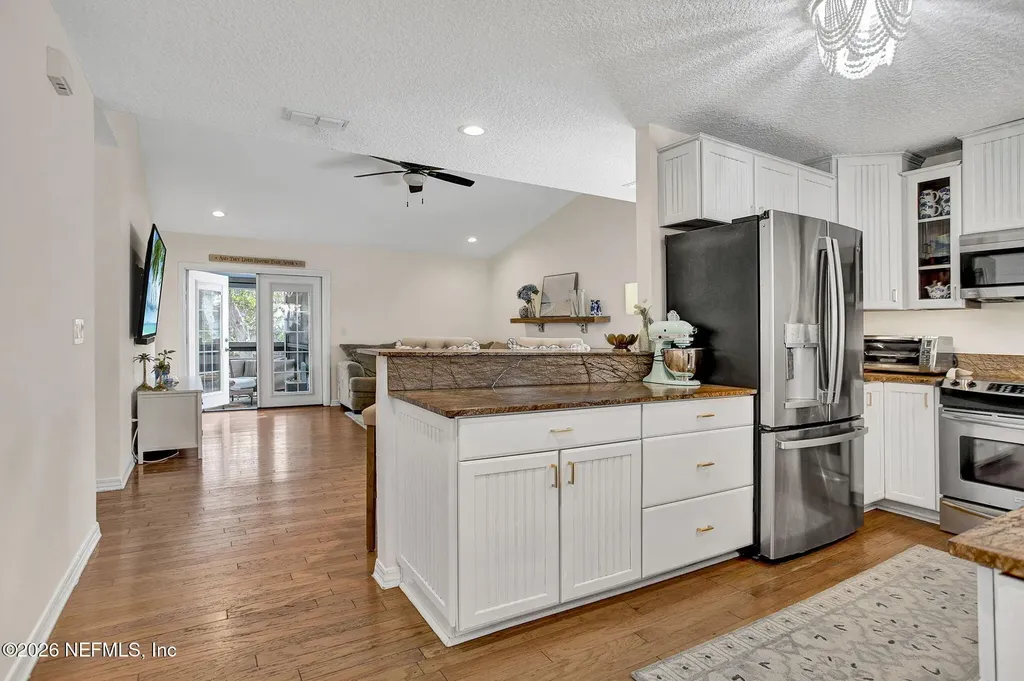 1091 13th Street N Jacksonville Beach FL 32250