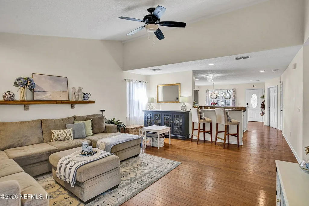 1091 13th Street N Jacksonville Beach FL 32250