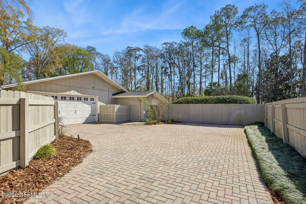 7955 Pine Lake Road Jacksonville FL 32256