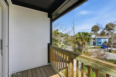 154 Pine Street Atlantic Beach FL 32233