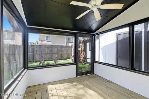 154 Pine Street Atlantic Beach FL 32233