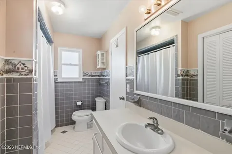 154 Pine Street Atlantic Beach FL 32233