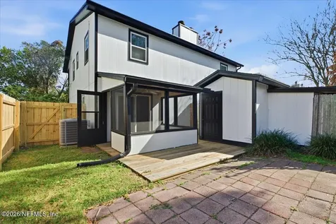 154 Pine Street Atlantic Beach FL 32233