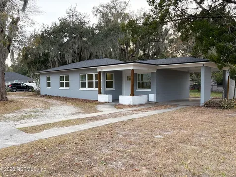 100 Husson Avenue Palatka FL 32177