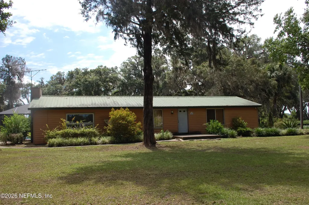 18811 SE 243rd Street Hawthorne FL 32640