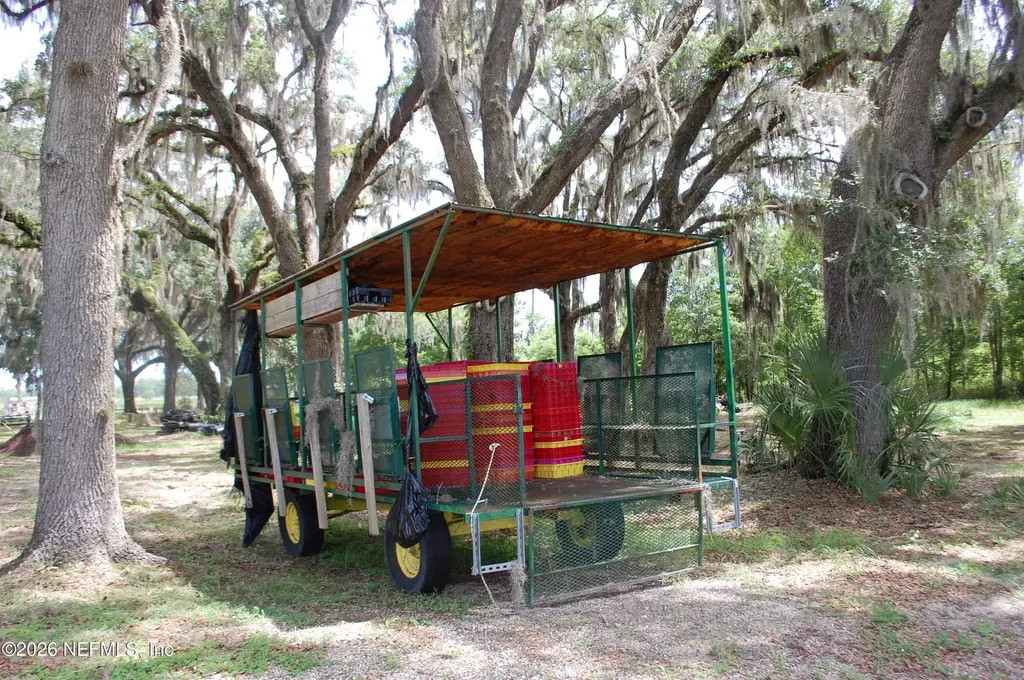 18811 SE 243rd Street Hawthorne FL 32640