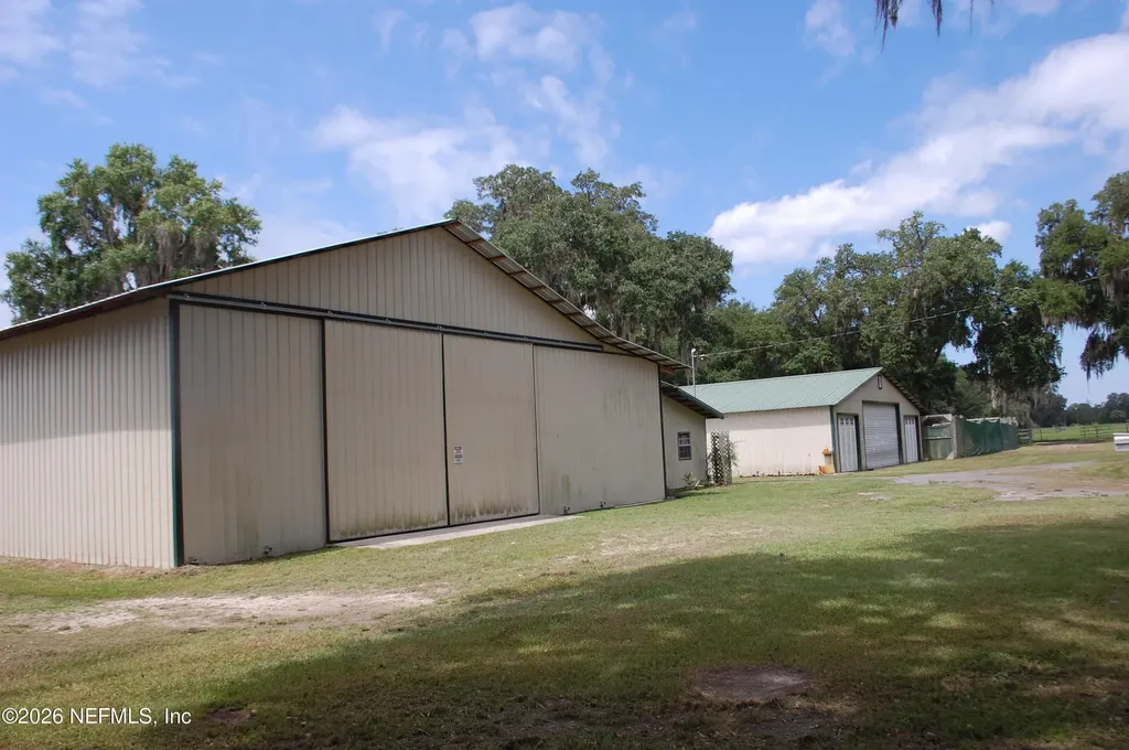 18811 SE 243rd Street Hawthorne FL 32640