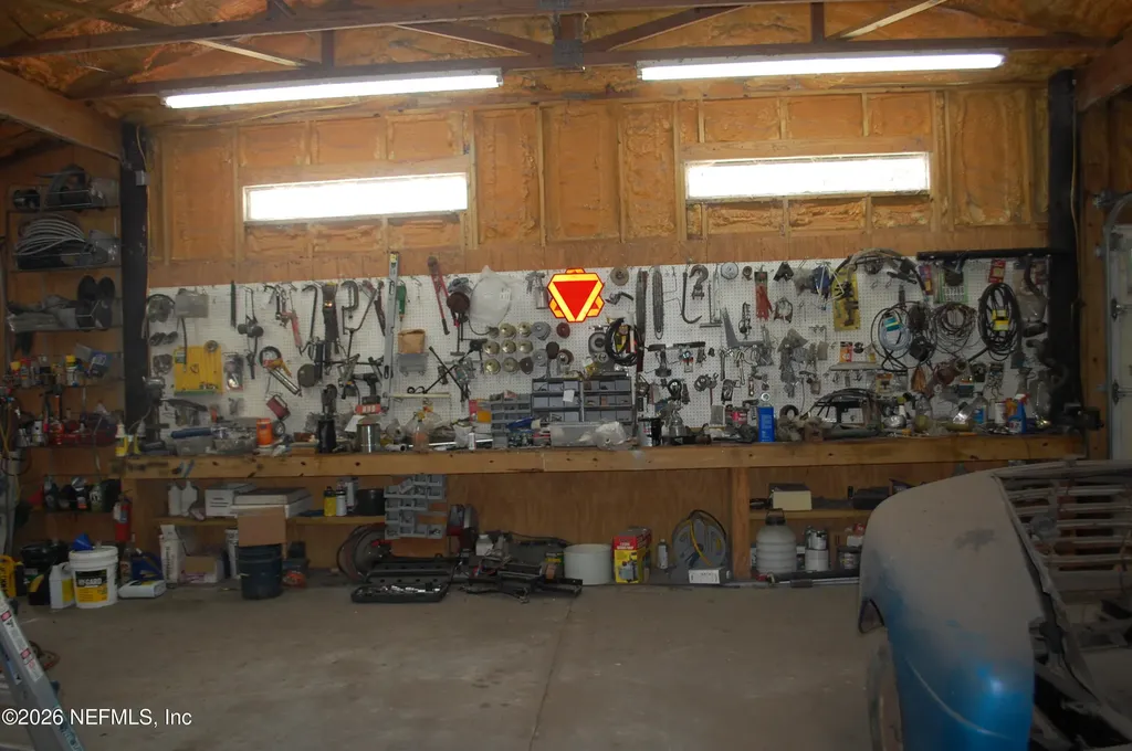 18811 SE 243rd Street Hawthorne FL 32640