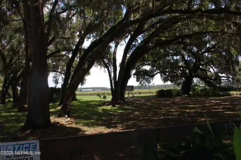 18811 SE 243rd Street Hawthorne FL 32640