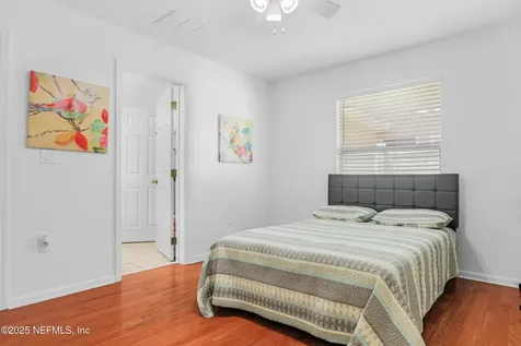 3781 Victoria Lakes Drive E Jacksonville FL 32226