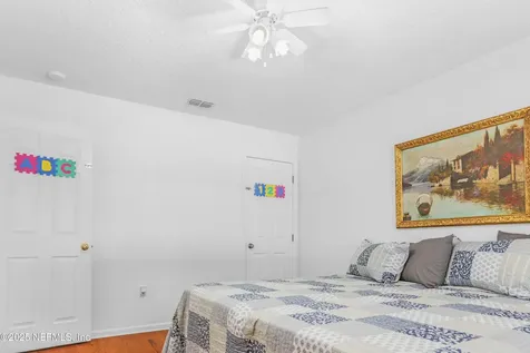 3781 Victoria Lakes Drive E Jacksonville FL 32226