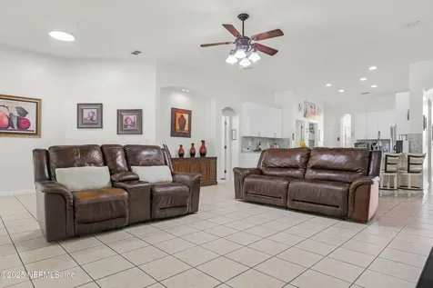 3781 Victoria Lakes Drive E Jacksonville FL 32226