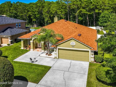 3781 Victoria Lakes Drive E Jacksonville FL 32226