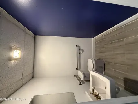 550 N Balmoral Circle Jacksonville FL 32218