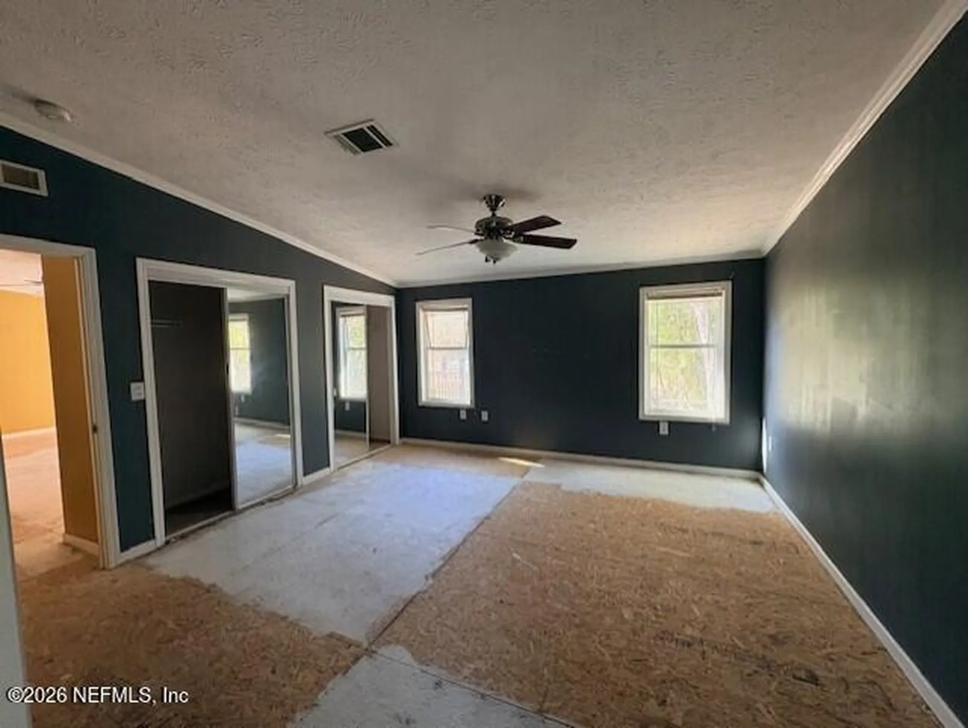 390 E River Road East Palatka FL 32131