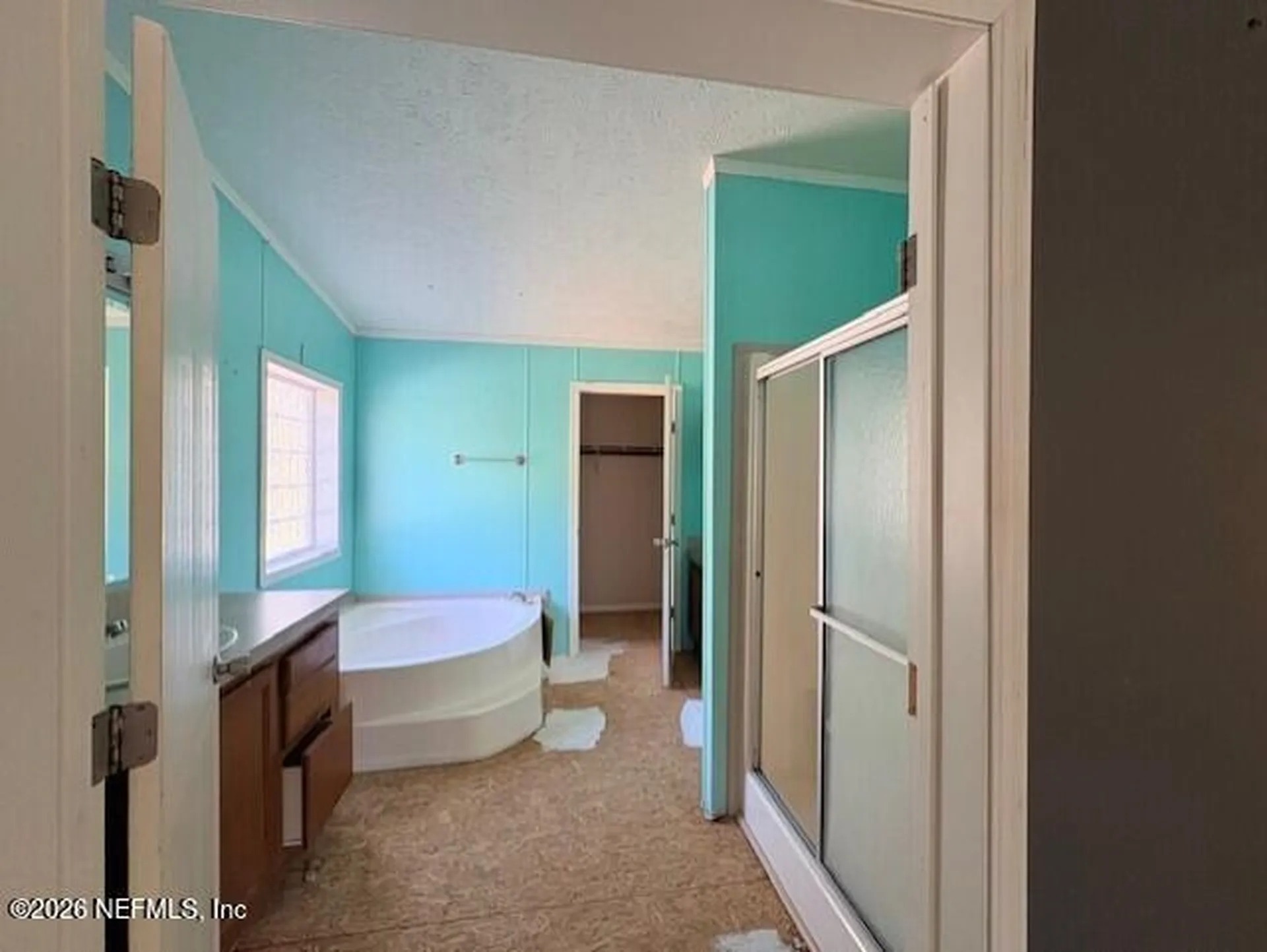 390 E River Road East Palatka FL 32131