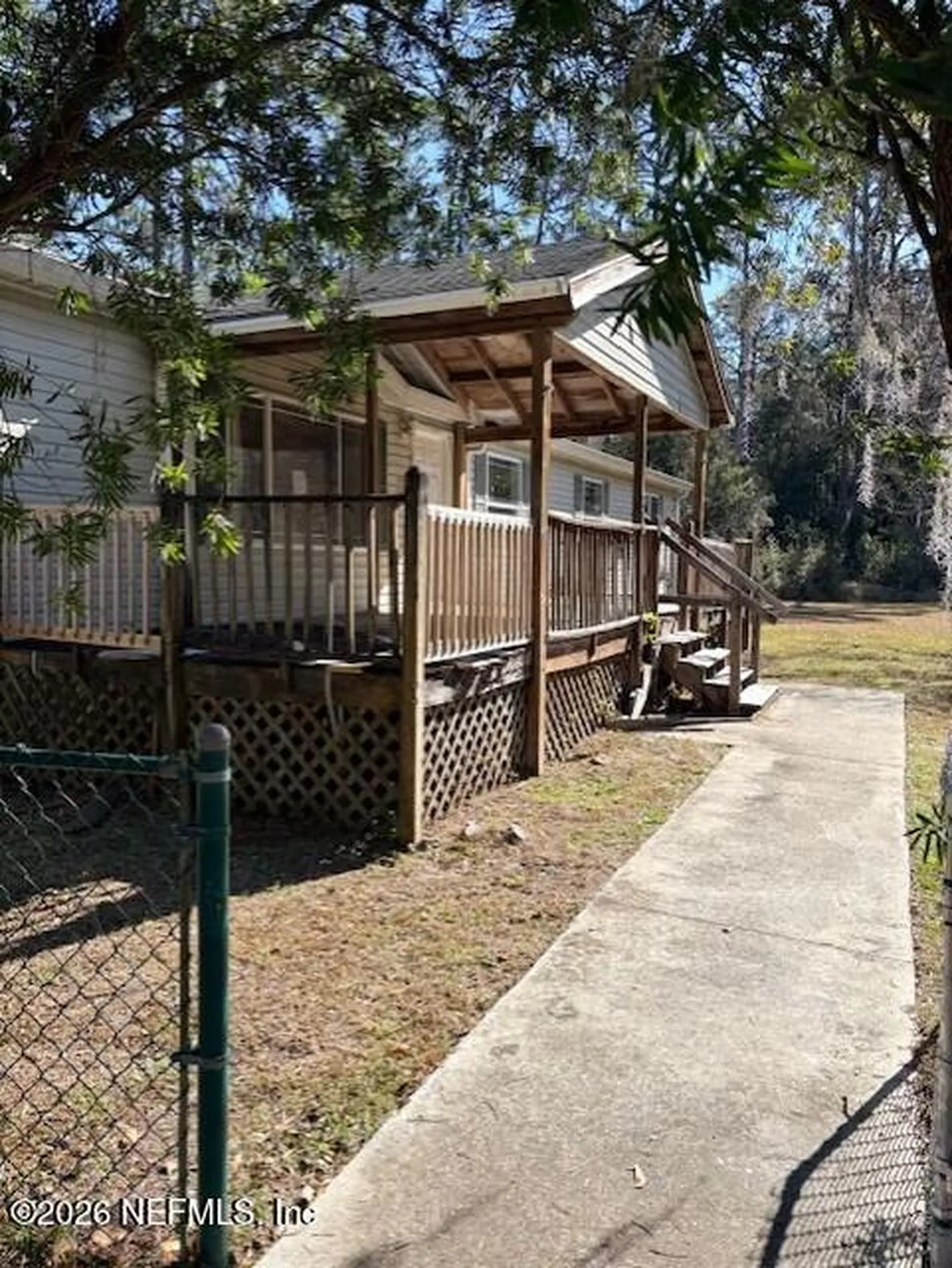390 E River Road East Palatka FL 32131