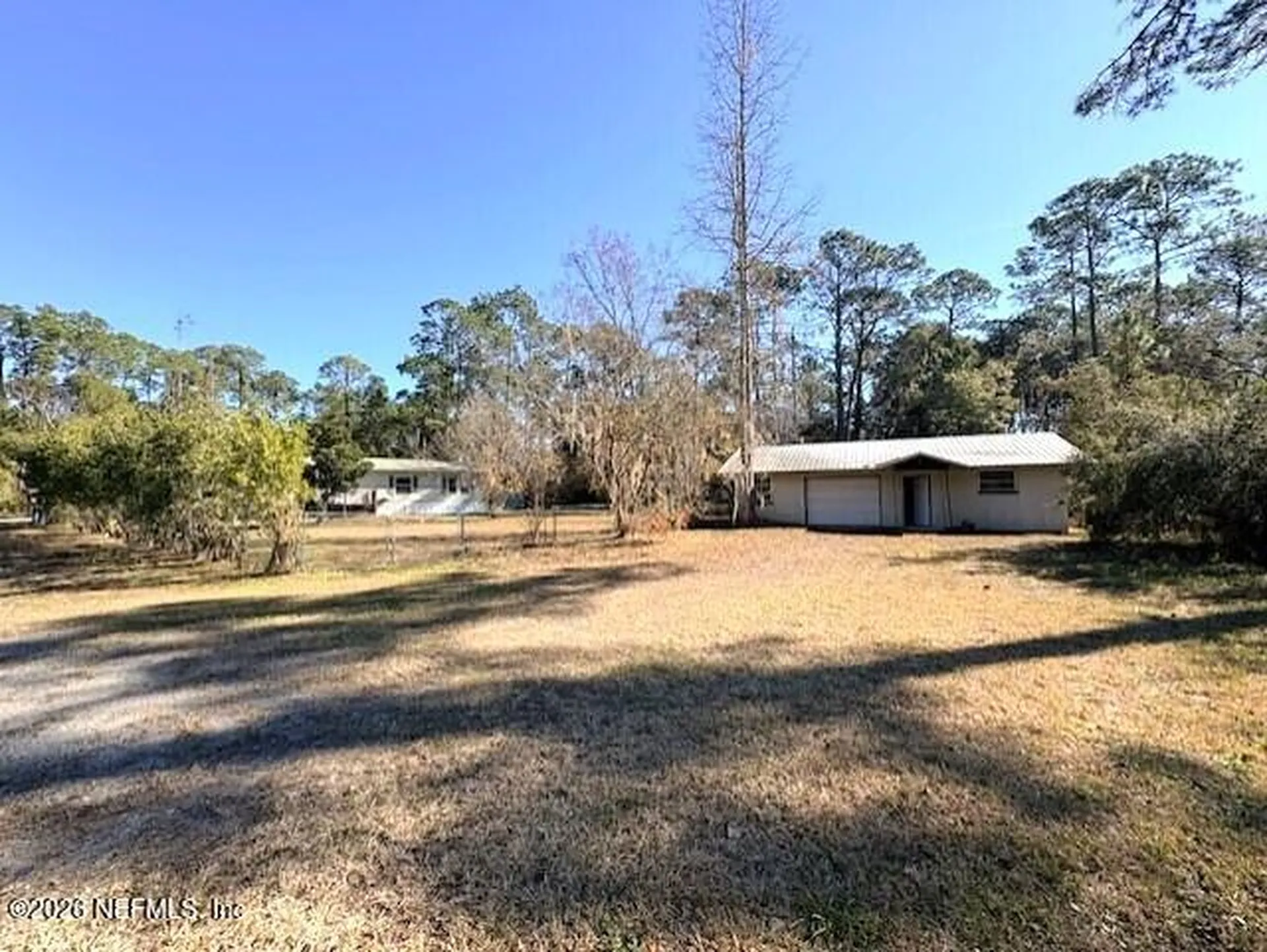 390 E River Road East Palatka FL 32131