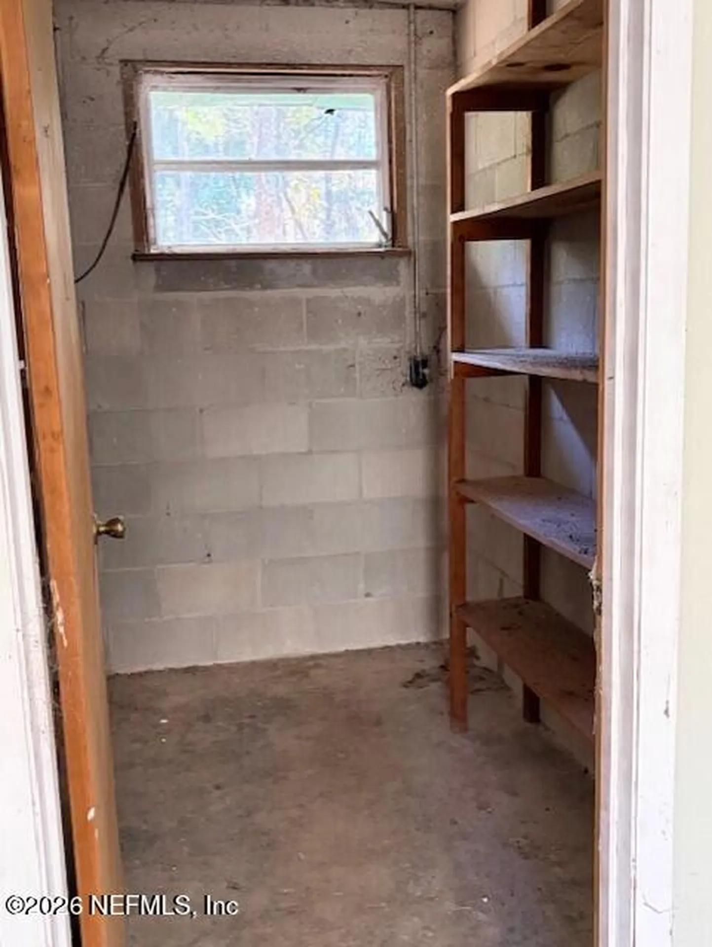 390 E River Road East Palatka FL 32131