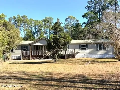390 E River Road East Palatka FL 32131