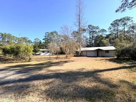390 E River Road East Palatka FL 32131