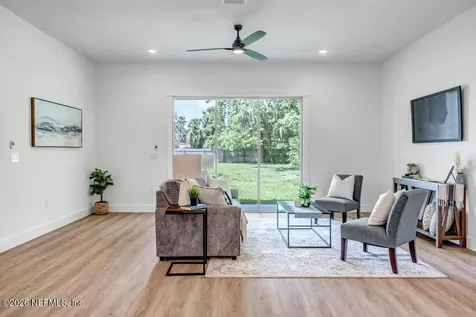 8674 Royalwood Drive Jacksonville FL 32256