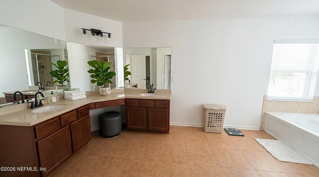 256 W Adelaide Drive Fruit Cove FL 32259