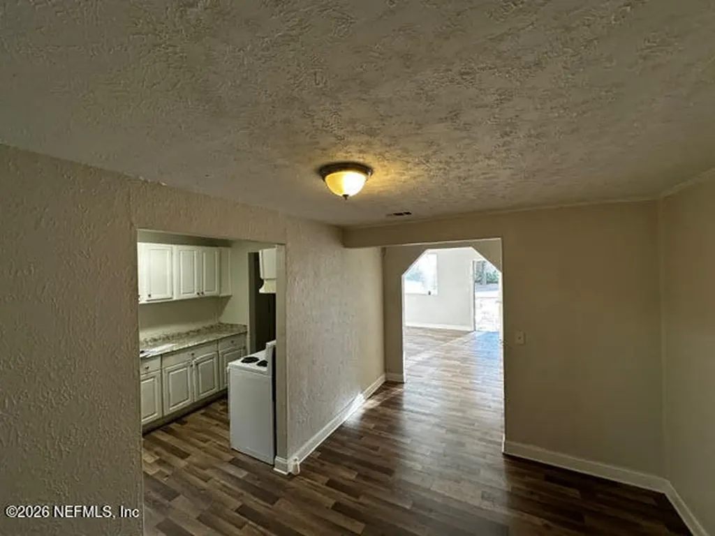 7527 Tampa Avenue Jacksonville FL 32208