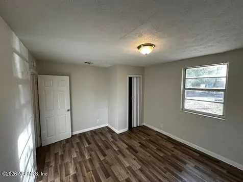 7527 Tampa Avenue Jacksonville FL 32208