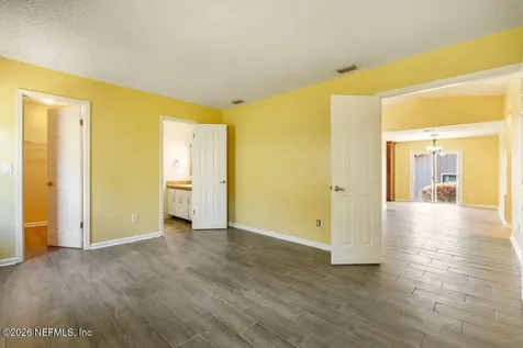 8066 Le Havre Drive N Jacksonville FL 32277